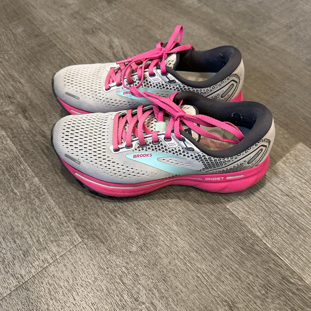 Brooks Ghost 14 women’s size 6.5
